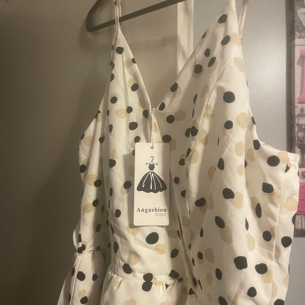 Angashion polkadots romper - Picture 1 of 3